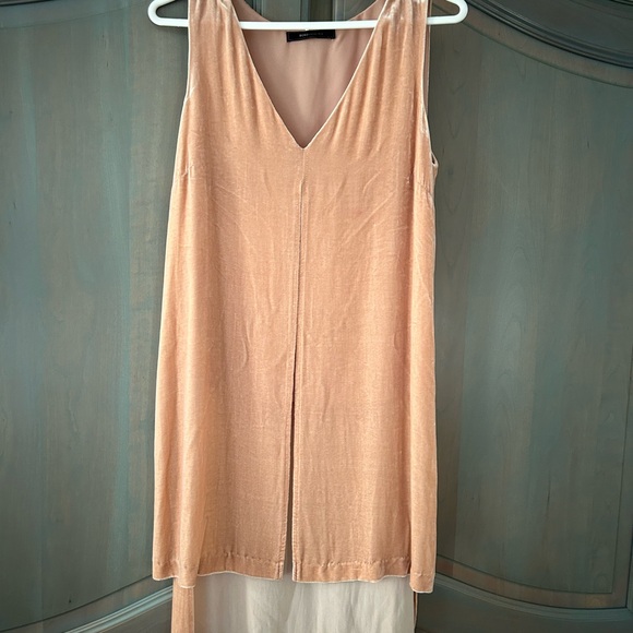 BCBG top - Picture 2 of 3